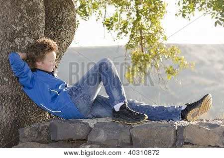 Tiener Rest op aard