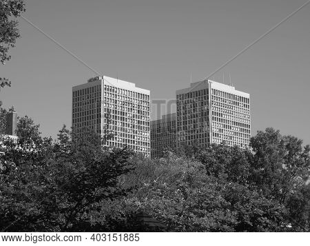 Image Of The Society Hill Towers In Philadelphia.