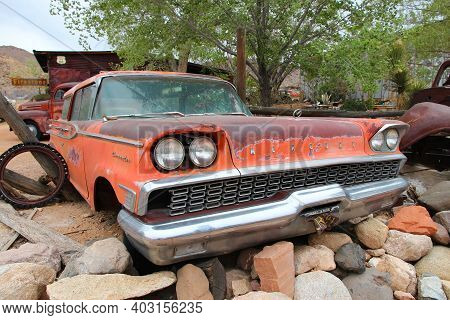 Arizona, Usa - April 2, 2014: Classic Mercury Commuter Car Parked At U.s. Route 66 In Arizona. The F