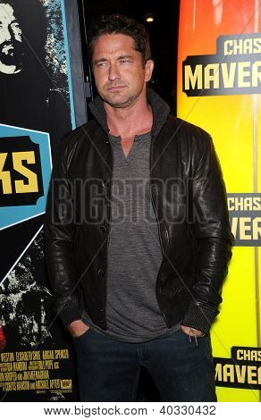 LOS ANGELES - 18 ott: Gerard Butler arriva a 