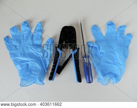 Nternet Wire Clipper Thurst Protective Gloves And Screwdriver