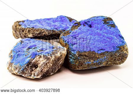 Cobalt Is A Chemical Element Present In The Enameled Mineral (coas2), Which Is Used As A Pigment For