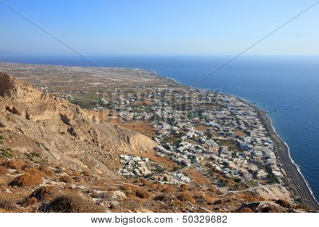 Kamari Town