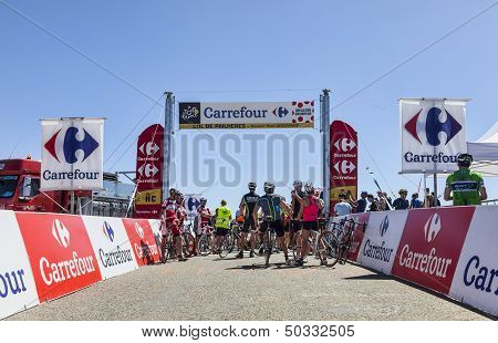 Amateur Cyclists On Col De Pailheres