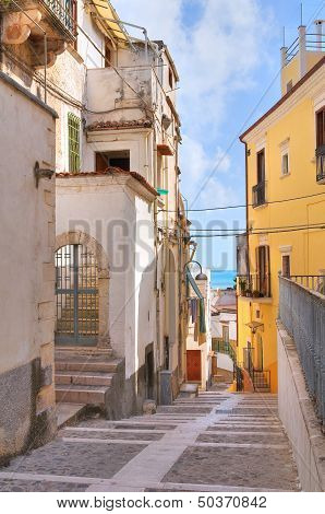 Alleyway. Rodi Garganico. Puglia. Italy.