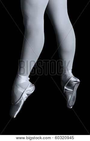 A Ballet Dancer Standing On Toes While Dancing Artistic Conversion