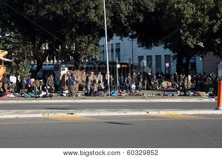 Flea Market Vendors In Rome