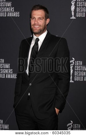 LOS ANGELES - FEB 22:  Geoff Stults at the 16th Annual Costume Designer Guild Awards at Beverly Hilton Hotel on February 22, 2014 in Beverly Hills, CA