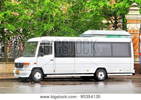 Mercedes-benz 814D Vario
