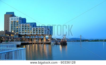 Paddle wheeler pub and inn q1`
