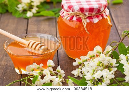Homemade Robinia flower honey