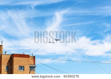 Air Refueling Of Fighter Aircraft Over House