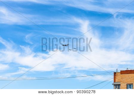 Air Refueling Of Battleplane Aircraft Over House