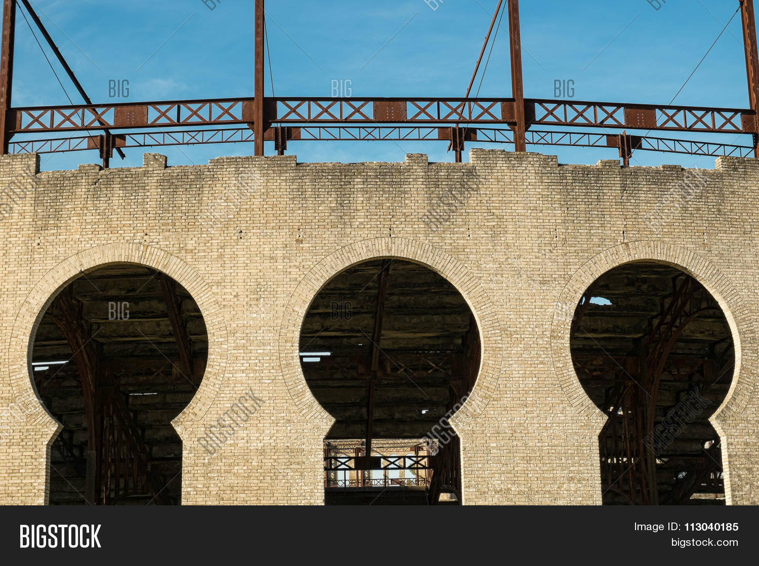 Horseshoe Arch Image & Photo (Free Trial) Bigstock
