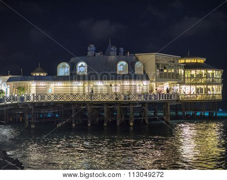 Night in La Rosa Nautica