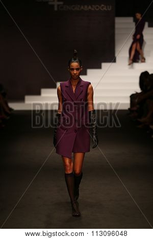 Adl Cengiz Abazoglu Catwalk