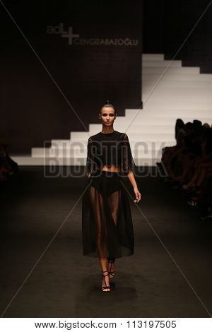 Adl Cengiz Abazoglu Catwalk