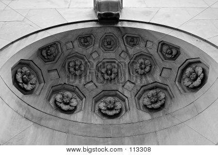 Costruzione astratta