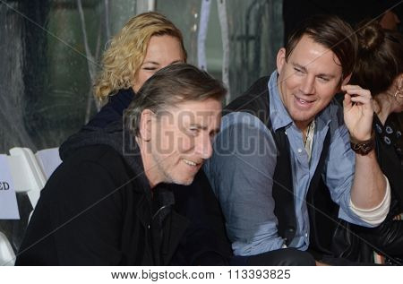 LOS ANGELES - JAN 5:  Tim Roth, Zoe Bell, Channing Tatum at the Quentin Tarantino Hand & Footprints Ceremony at the TCL Chinese Theater IMAX on January 5, 2016 in Los Angeles, CA