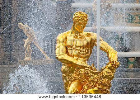 Peterhof. The Samson Fountain