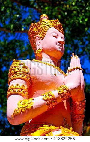 Siddharta   In The Temple        Step     Wat  Palaces