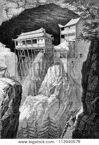 The temple of Fang-Kwan-Yuan, vintage engraved illustration. Magasin Pittoresque 1873.