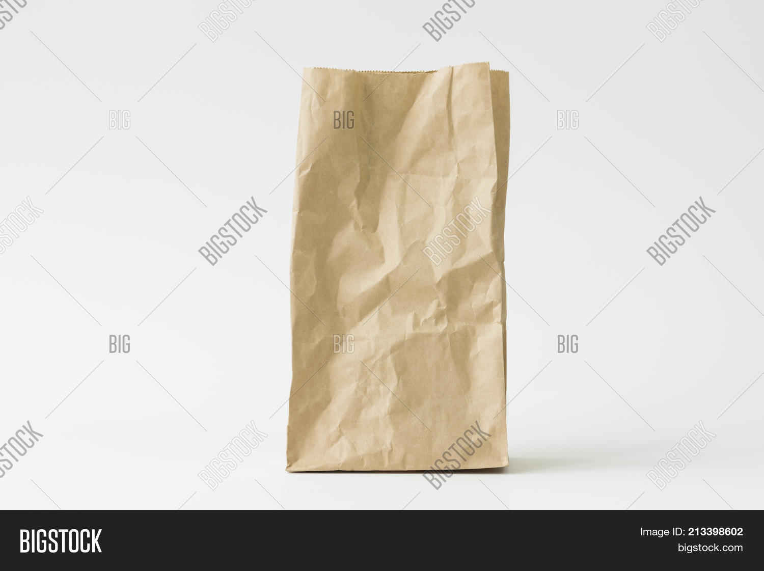 Paper Bag 图片和照片(免费试用) | Bigstock