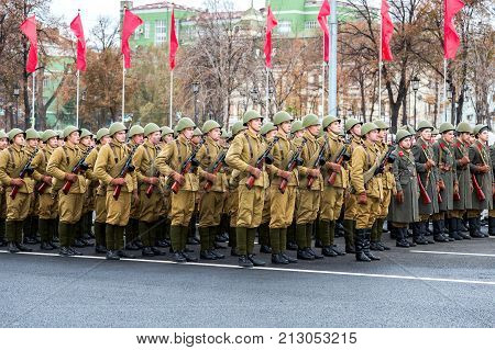 Samara Russia - November 6б 2017: Soldiers in old soviet military uniform. Reenactment of the parade in 1941 at the Kuibyshev square