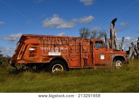DOWNER, MINNISOTA, October 3, 2017:  The old gasoline  truck represented Phillips Petroleum Co,  an American oil company incorporated in 1917 that expanded into petroleum refining, marketing and transportation, natural gas gathering and chemicals.