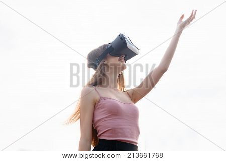 Amazed Young Beautiful Girl Using New Vr Technology