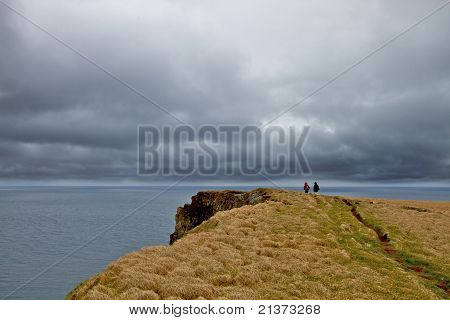 Turister på Latrabjarg