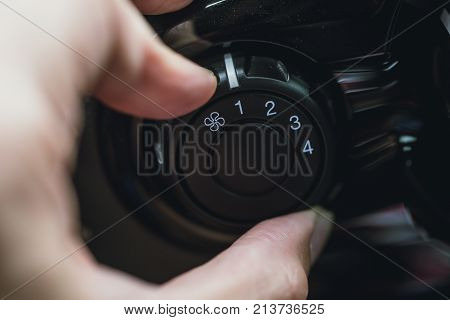 Car Air Conditional Fan Wind Speed Adjust Cooling