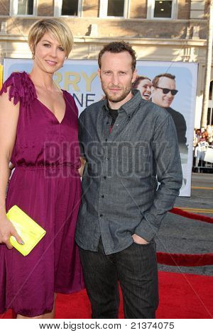 LOS ANGELES - 27 juni: Jenna Elfman, Bohdi Elfman aankomen op de 