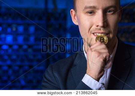 miner bitcoin cryptocurrency farm mining virtual money