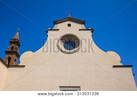 Basilica Of The Holy Spirit Built On 1487  At The Oltrarno Quarter In Florence