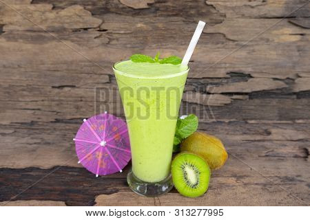 Kiwi  Yogurt Juice Smoothies Healthy  Green Beverage Taste Delicious Drink Summer Have Prote Colorfu