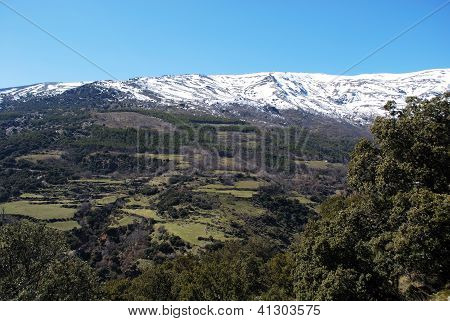 Espanja Sierra Nevada Las Alpujarras vuorille.