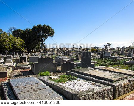 Cheltenham, Australia - 6 November 2018: Cheltenham Pioneer Cemetery Established In 3 October 1864. 