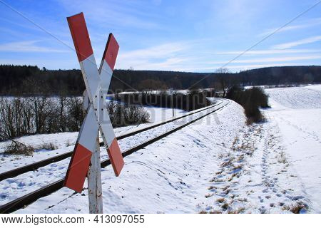 Level Crossing Without A Barrier Near Weissach In Winter