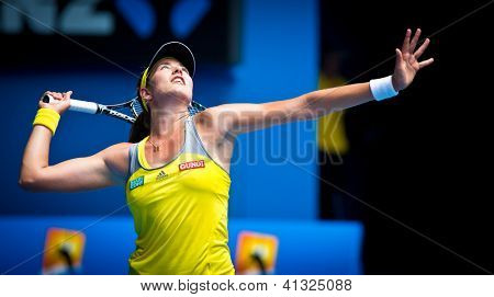 เมลเบิร์น - 17 มกราคม: Garbine Muguruza ของสเปนของเธอสูญเสียรอบสองกับ Serena Williams ของ