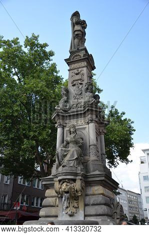 Fountain Of Jan Von Werth. Cologne. Germany