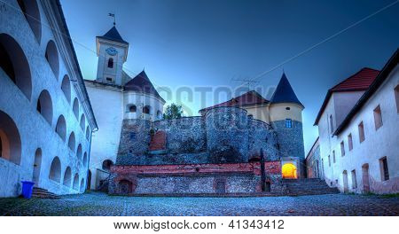 Se gamle Palanok slottet eller Mukachevo Castle