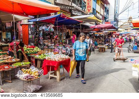 Manila, Philippines - January 27, 2018: View Of Quiapo Market In Mani