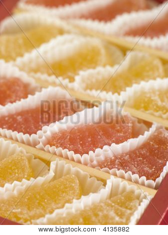 gelierter Früchte in Papier Fällen