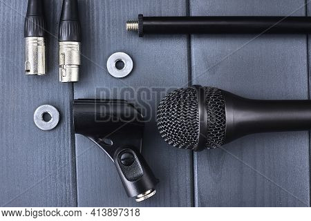 Complete Microphone Kit With Dynamic Microphone With Black Capsule, Mic Fixing Bracket, Clamping And