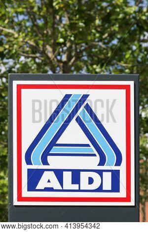 Odder, Denmark - July 18, 2019: Aldi Supermarket Logo On A Panel. Aldi Is A Leading Global Discount 