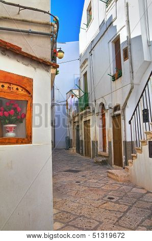 Alleyway. Noci. Puglia. Italy.