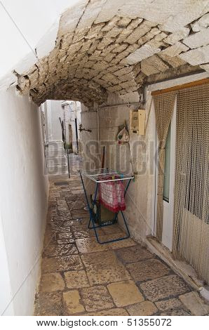 Alleyway. Noci. Puglia. Italy.