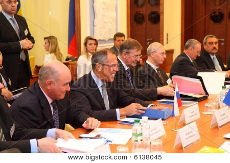 Reunião dos chefes de ministérios dos negócios estrangeiros da Ucrânia e da Rússia