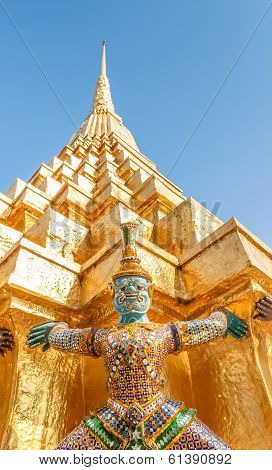 Giant Statue In Emerald Temple